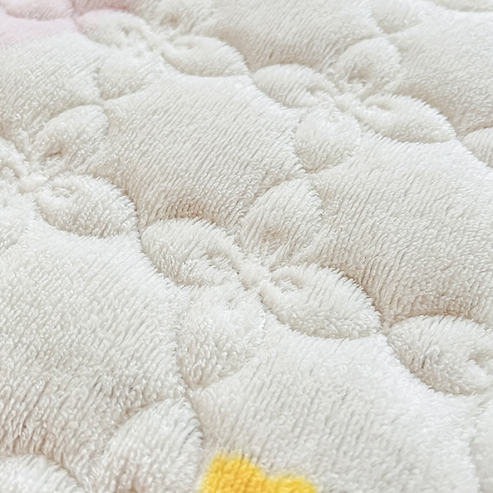 91家纺网 家纺一手货源 找家纺 安哆啦 2022新款牛奶绒花边夹棉床盖 床盖-紫色郁金香