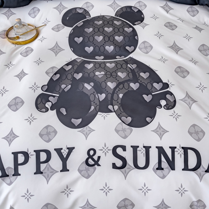 91家纺网 家纺一手货源 找家纺 （总）娜娜 2022新款大版大牌风亲肤棉工艺款四件套