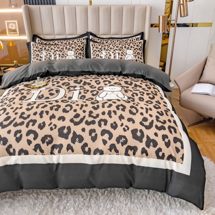 91家纺网 家纺一手货源 找家纺 娜娜 2022新款大版大牌风亲肤棉工艺款四件套 豹纹熊