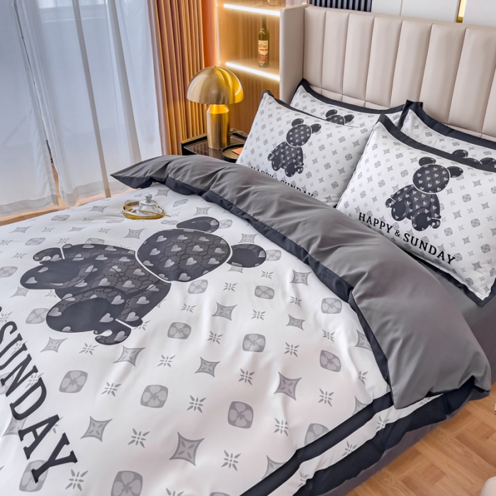 91家纺网 家纺一手货源 找家纺 娜娜 2022新款大版大牌风亲肤棉工艺款四件套 熊仔白