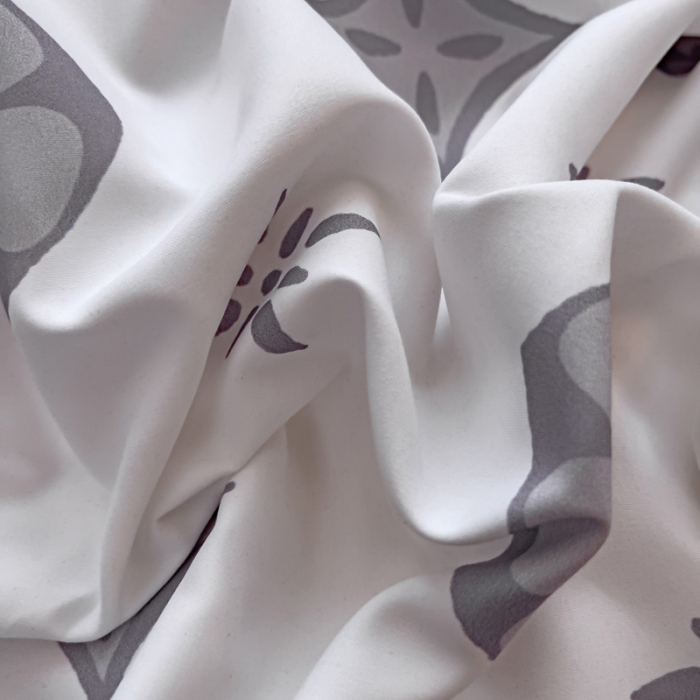 91家纺网 家纺一手货源 找家纺 娜娜 2022新款大版大牌风亲肤棉工艺款四件套 熊仔白