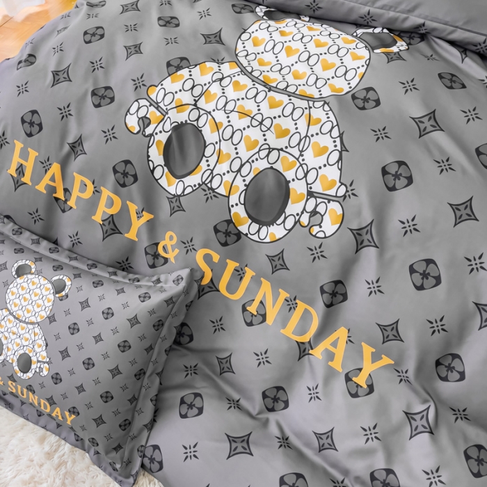 91家纺网 家纺一手货源 找家纺 娜娜 2022新款大版大牌风亲肤棉工艺款四件套 熊仔灰