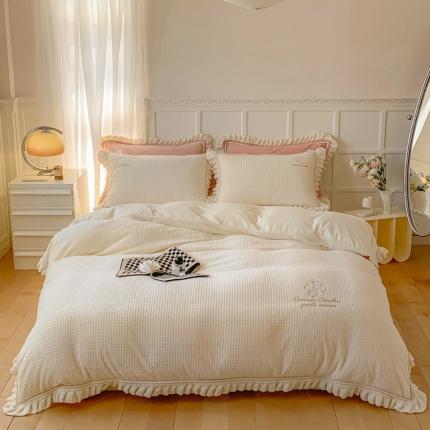 91家纺网 家纺一手货源 找家纺 （总）孑寐 2022新款韩版雕花绒绣花绒四件套