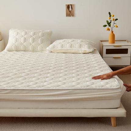 91家纺网 家纺一手货源 找家纺 优眠坊 2025新款牛奶绒夹棉床笠 山茶-奶昔白