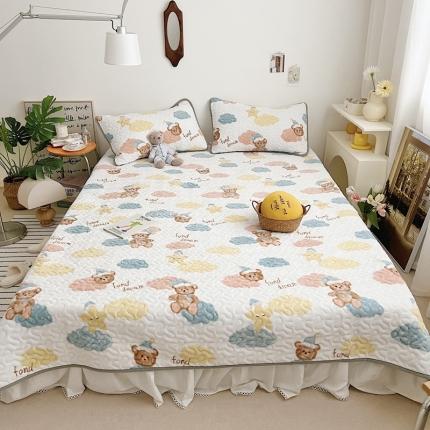 91家纺网 家纺一手货源 找家纺 美乐迪 2022新款多功能牛奶绒亲肤棉床盖套件 安睡熊