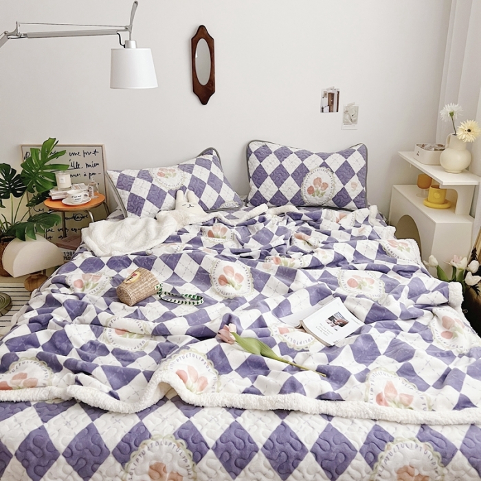 91家纺网 家纺一手货源 找家纺 美乐迪 2022新款多功能牛奶绒亲肤棉床盖套件 格子郁金香