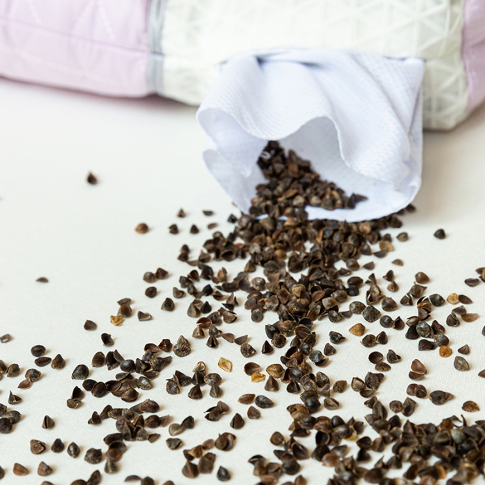 91家纺网 家纺一手货源 找家纺 多点家居 2022新款天然荞麦护颈枕 魅惑紫