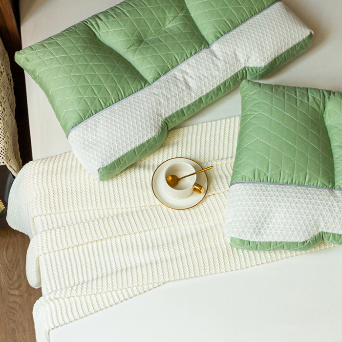 91家纺网 家纺一手货源 找家纺 多点家居 2022新款天然荞麦护颈枕 松石绿