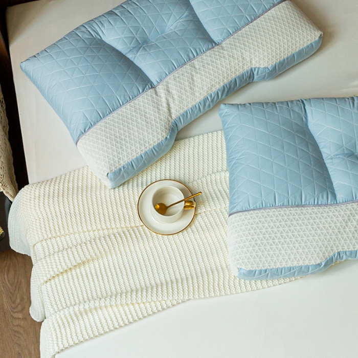 91家纺网 家纺一手货源 找家纺 多点家居 2022新款天然荞麦护颈枕 天空蓝