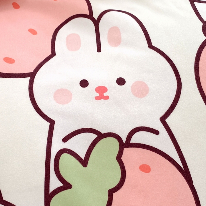 91家纺网 家纺一手货源 找家纺 艾橙 2022秋冬新款140g植物羊绒磨毛四件套系列 草莓兔