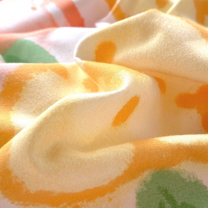 91家纺网 家纺一手货源 找家纺 艾橙2022秋冬新款140g植物羊绒磨毛四件套系列 草莓物语