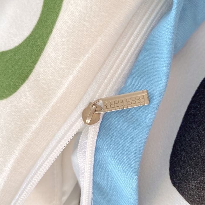 91家纺网 家纺一手货源 找家纺 艾橙 秋冬新款140g植物羊绒磨毛四件套系列 呆萌熊