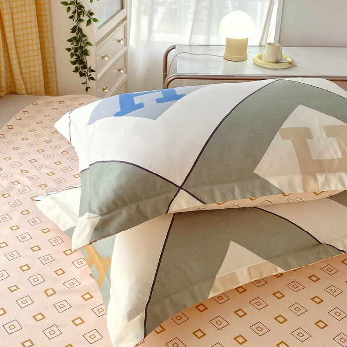 91家纺网 家纺一手货源 找家纺 艾橙 秋冬新款140g植物羊绒磨毛四件套系列 弗利加