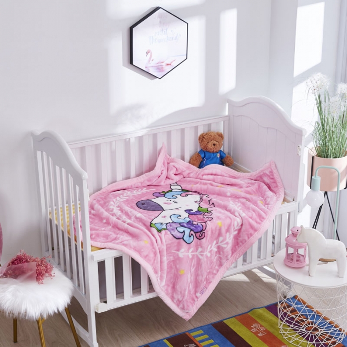 91家纺网 家纺一手货源 找家纺 凯轩毛毛毯毯子 新款加厚儿童云毛毯毯子.毛毛毯毯子.保暖毛毯毯子  长颈鹿