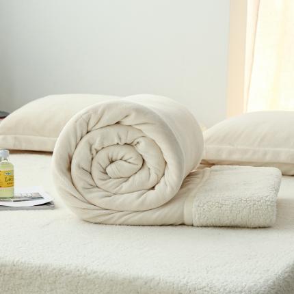 91家纺网 家纺一手货源 找家纺 总 安莱生活 秋冬新品高克重新品牛奶绒拼羊羔绒毛毯 图二