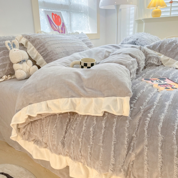 91家纺网 家纺一手货源 找家纺 金爱家 2023新款流苏牛奶绒四件套 流苏-高级灰