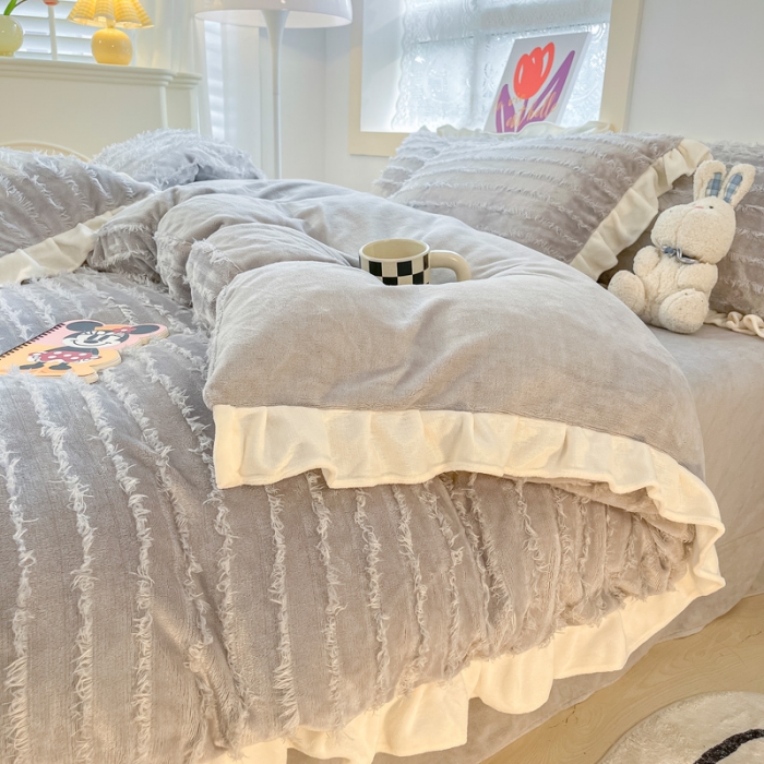 91家纺网 家纺一手货源 找家纺 金爱家 2023新款流苏牛奶绒四件套 流苏-高级灰