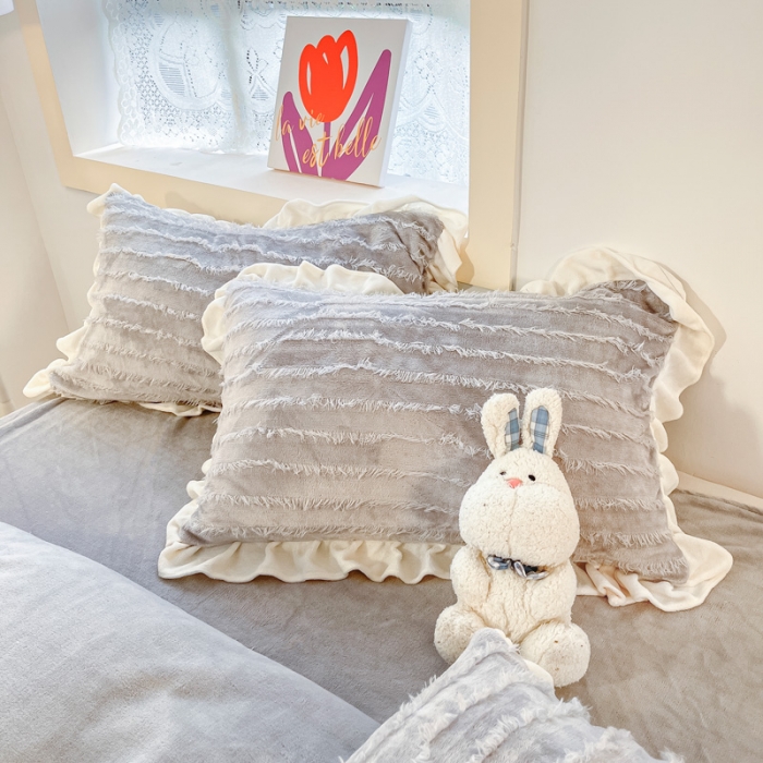 91家纺网 家纺一手货源 找家纺 金爱家 2023新款流苏牛奶绒四件套 流苏-高级灰