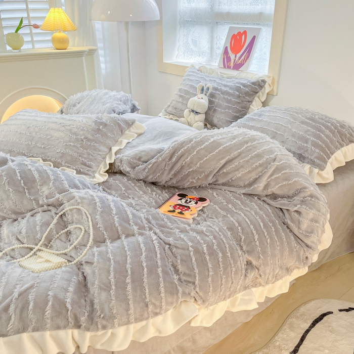 91家纺网 家纺一手货源 找家纺 金爱家 2023新款流苏牛奶绒四件套 流苏-高级灰