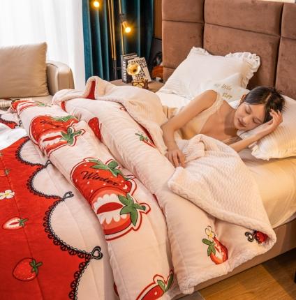 91家纺网 家纺一手货源 找家纺 美莱家纺 2022新款牛奶绒贝贝绒夹棉加厚三层毛毯盖毯午睡毯 甜莓