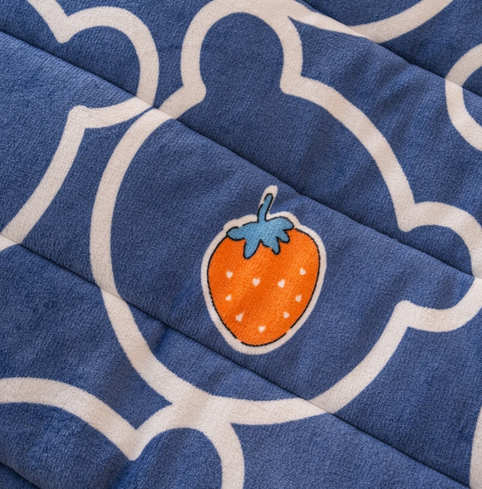 91家纺网 家纺一手货源 找家纺 总美莱家纺2022新款牛奶绒贝贝绒夹棉加厚三层毛毯盖毯午睡毯