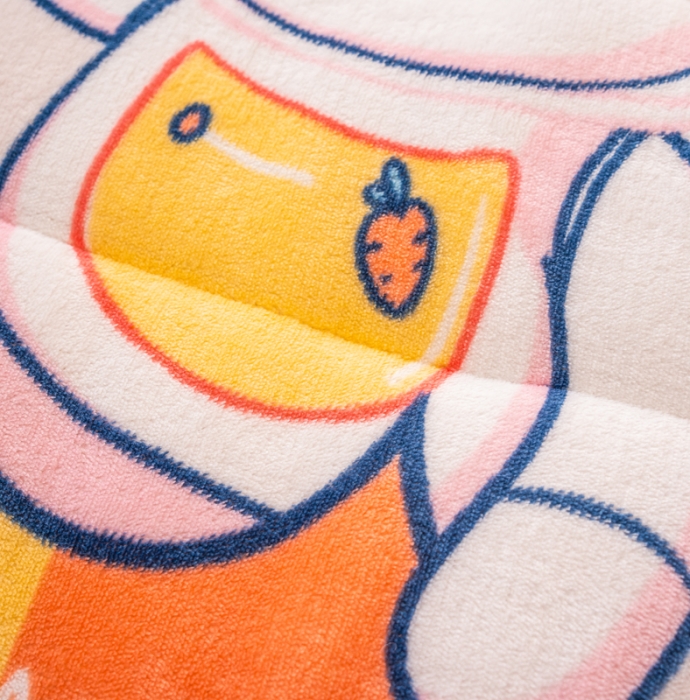 91家纺网 家纺一手货源 找家纺 美莱家纺 2022新款牛奶绒贝贝绒夹棉加厚三层毛毯盖毯午睡毯 彩虹兔