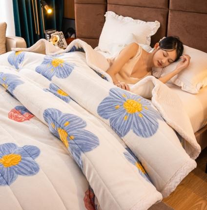 美莱家纺 2022新款牛奶绒贝贝绒夹棉加厚三层毛毯盖毯午睡毯 赫本花