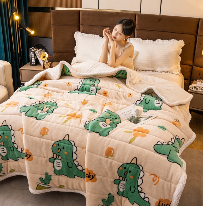 91家纺网 家纺一手货源 找家纺 美莱家纺 2022新款牛奶绒贝贝绒夹棉加厚三层毛毯盖毯午睡毯 小恐龙