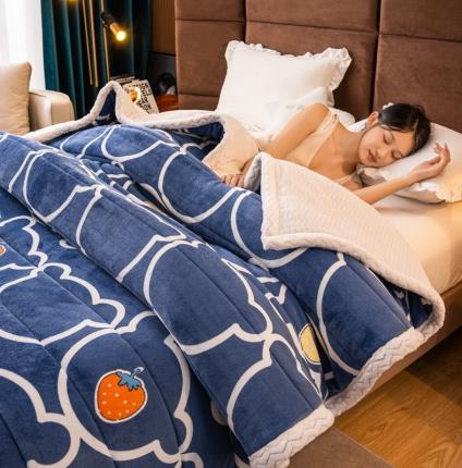 美莱家纺 2022新款牛奶绒贝贝绒夹棉加厚三层毛毯盖毯午睡毯 幸运小熊