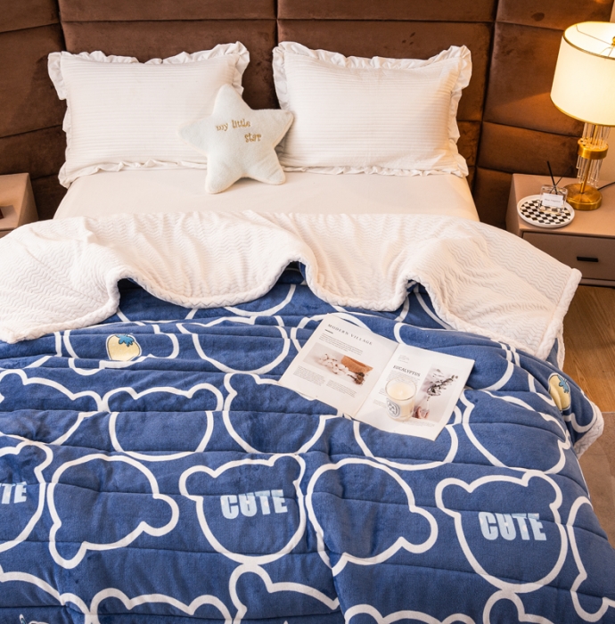 91家纺网 家纺一手货源 找家纺 美莱家纺 2022新款牛奶绒贝贝绒夹棉加厚三层毛毯盖毯午睡毯 幸运小熊