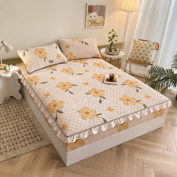 91家纺网 家纺一手货源 找家纺 （总）澳梵家居 2022新款牛奶绒花边床笠三件套