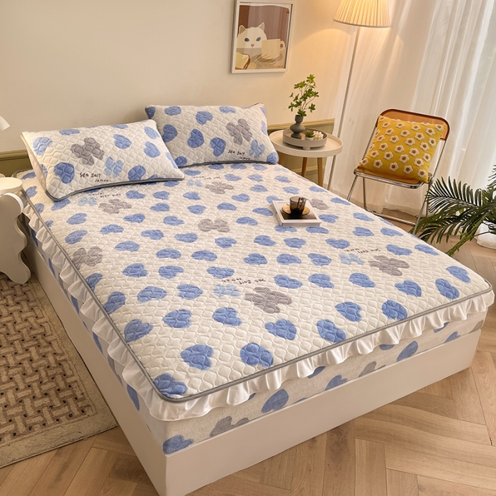 91家纺网 家纺一手货源 找家纺 澳梵家居 2022新款牛奶绒花边床笠三件套 爱心蝴蝶结