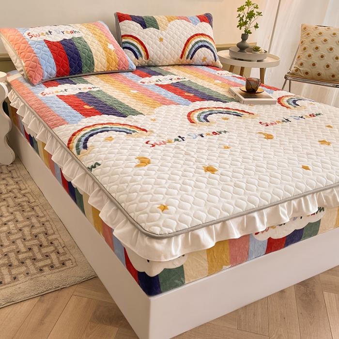 91家纺网 家纺一手货源 找家纺 澳梵家居 2022新款牛奶绒花边床笠三件套 彩虹漾