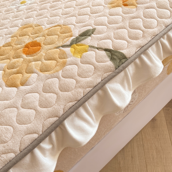 91家纺网 家纺一手货源 找家纺 澳梵家居 2022新款牛奶绒花边床笠三件套 橙花