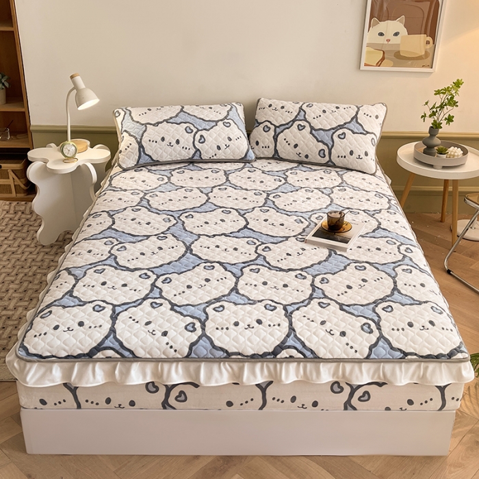 91家纺网 家纺一手货源 找家纺 澳梵家居 2022新款牛奶绒花边床笠三件套 多多熊