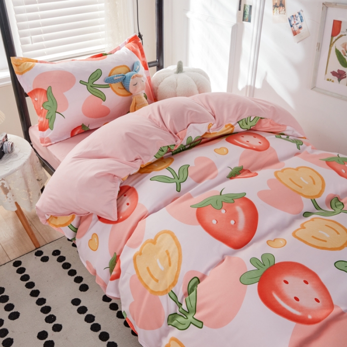 91家纺网 家纺一手货源 找家纺 乐居坊 2022新款芦荟棉上下铺学生床三件套四件套 草莓奇遇