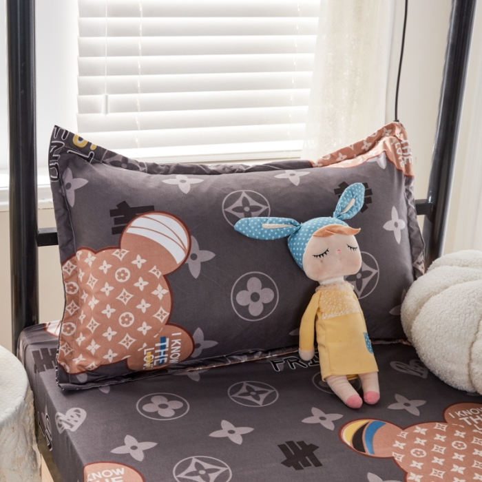 91家纺网 家纺一手货源 找家纺 乐居坊 2022新款芦荟棉上下铺学生床三件套四件套 富贵熊