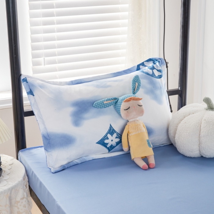 91家纺网 家纺一手货源 找家纺 乐居坊 2022新款芦荟棉上下铺学生床三件套四件套 梦幻都市