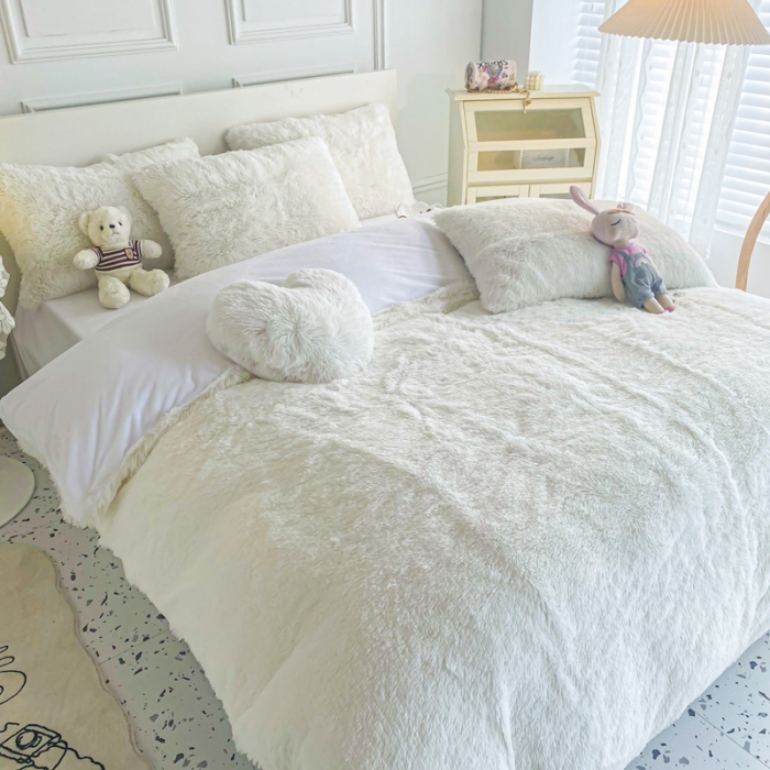 91家纺网 家纺一手货源 找家纺 邦妮家纺 2024新款云貂绒纯色四件套 白色