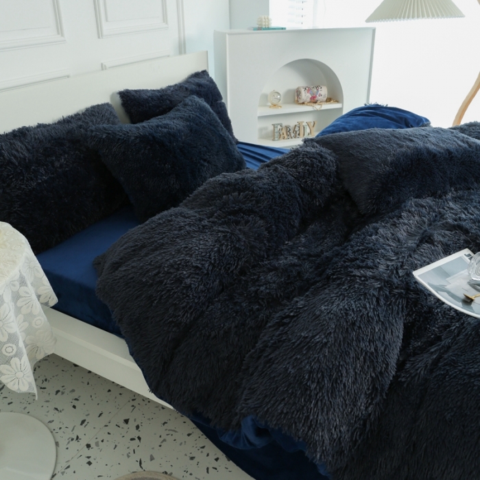 91家纺网 家纺一手货源 找家纺 邦妮家纺 2024新款云貂绒纯色四件套 宝蓝