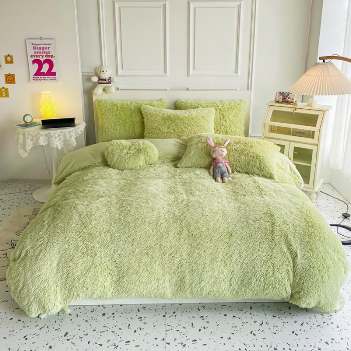 91家纺网 家纺一手货源 找家纺 邦妮家纺 2024新款云貂绒纯色四件套 豆绿