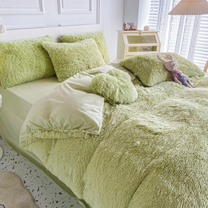 91家纺网 家纺一手货源 找家纺 邦妮家纺 2024新款云貂绒纯色四件套 豆绿