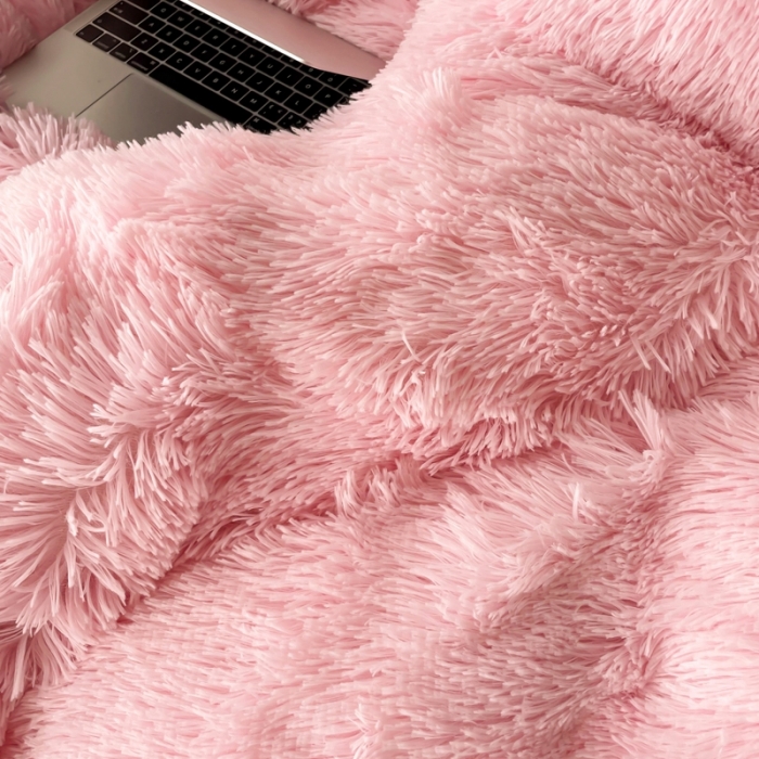 91家纺网 家纺一手货源 找家纺 邦妮家纺 2024新款云貂绒纯色四件套 粉色