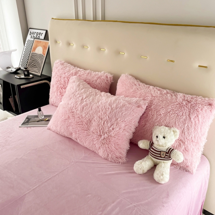 91家纺网 家纺一手货源 找家纺 邦妮家纺 2024新款云貂绒纯色四件套 粉色