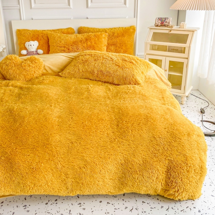 91家纺网 家纺一手货源 找家纺 邦妮家纺 2024新款云貂绒纯色四件套 姜黄