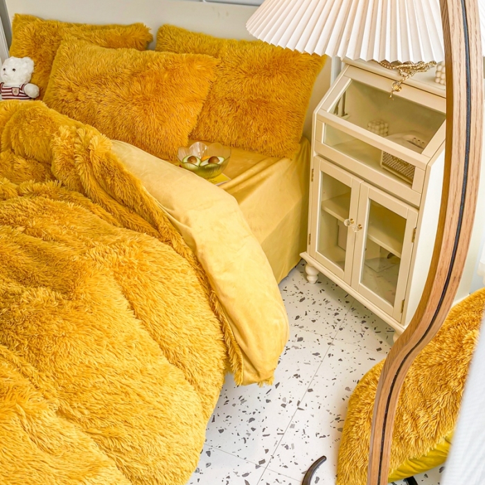 91家纺网 家纺一手货源 找家纺 邦妮家纺 2024新款云貂绒纯色四件套 姜黄