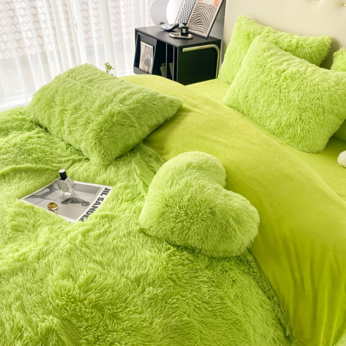 91家纺网 家纺一手货源 找家纺 邦妮家纺 2024新款云貂绒纯色四件套 绿色