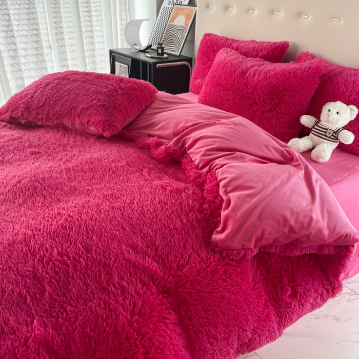 91家纺网 家纺一手货源 找家纺 邦妮家纺 2024新款云貂绒纯色四件套 玫红