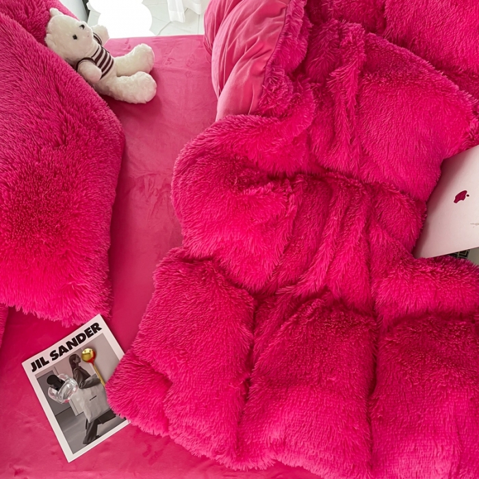 91家纺网 家纺一手货源 找家纺 邦妮家纺 2024新款云貂绒纯色四件套 玫红