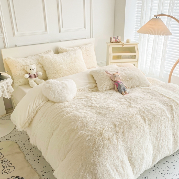 91家纺网 家纺一手货源 找家纺 邦妮家纺 2024新款云貂绒纯色四件套 奶油白